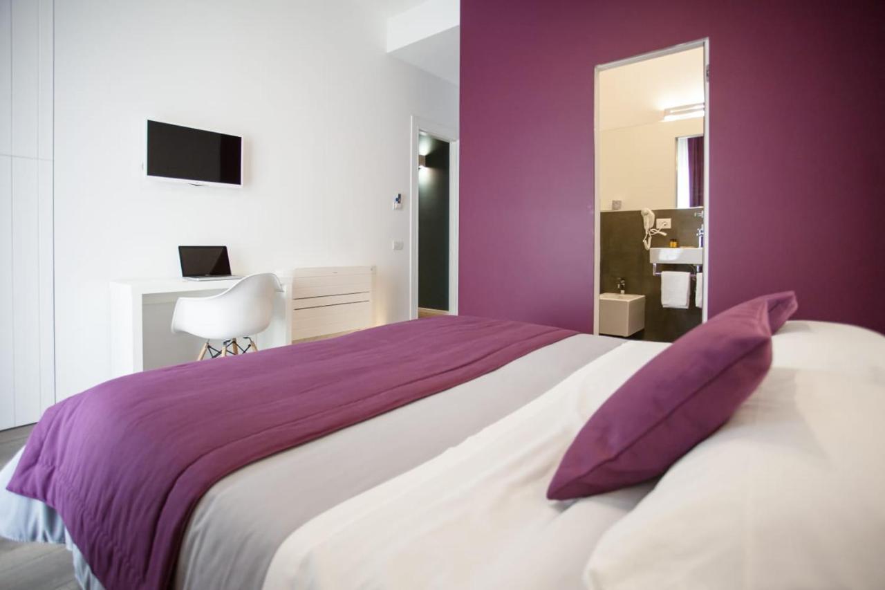 Dimora Mefite-Camere Con Bagno Privato E Self Check-In Matera Extérieur photo