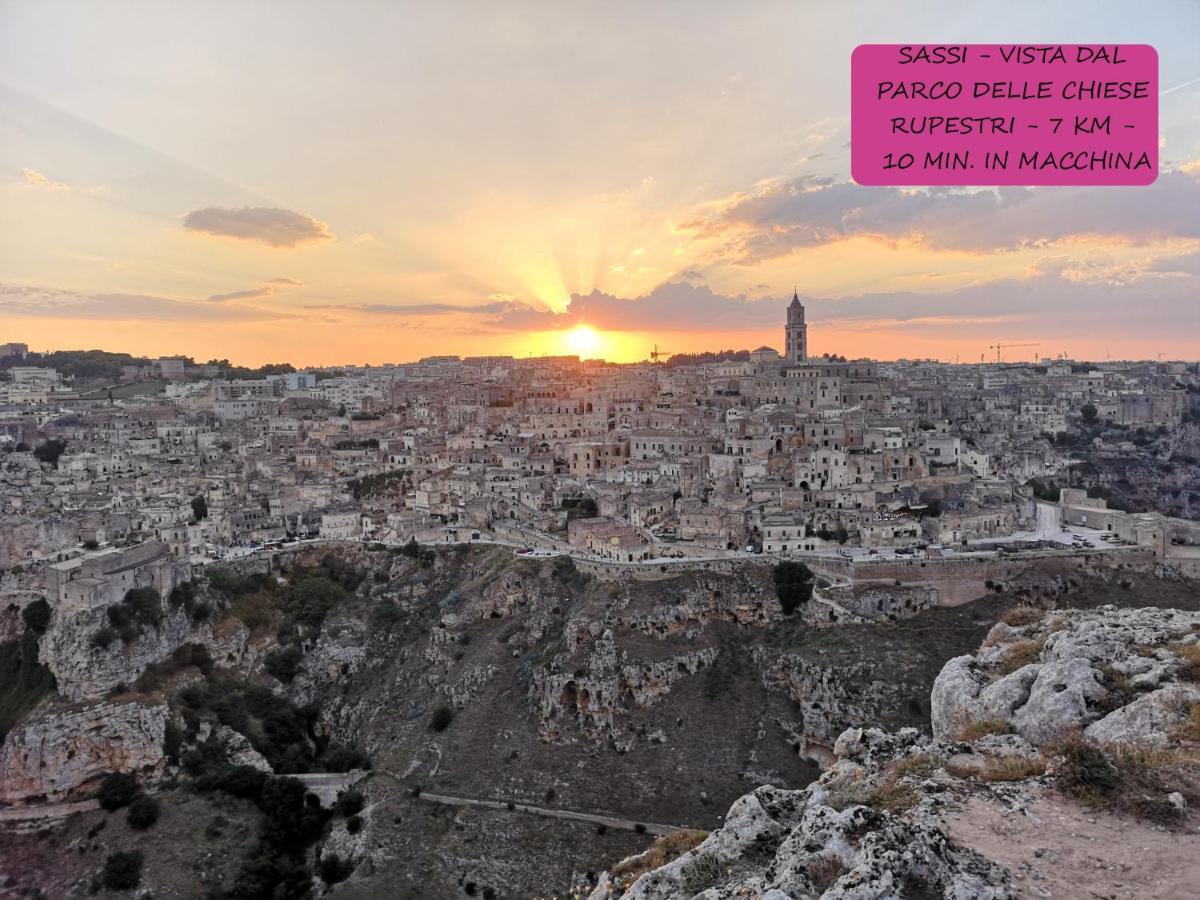 Dimora Mefite-Camere Con Bagno Privato E Self Check-In Matera Extérieur photo