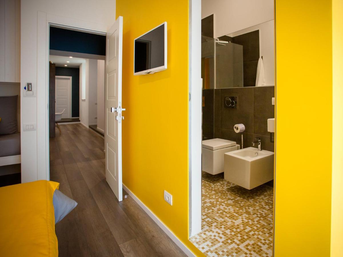 Dimora Mefite-Camere Con Bagno Privato E Self Check-In Matera Extérieur photo